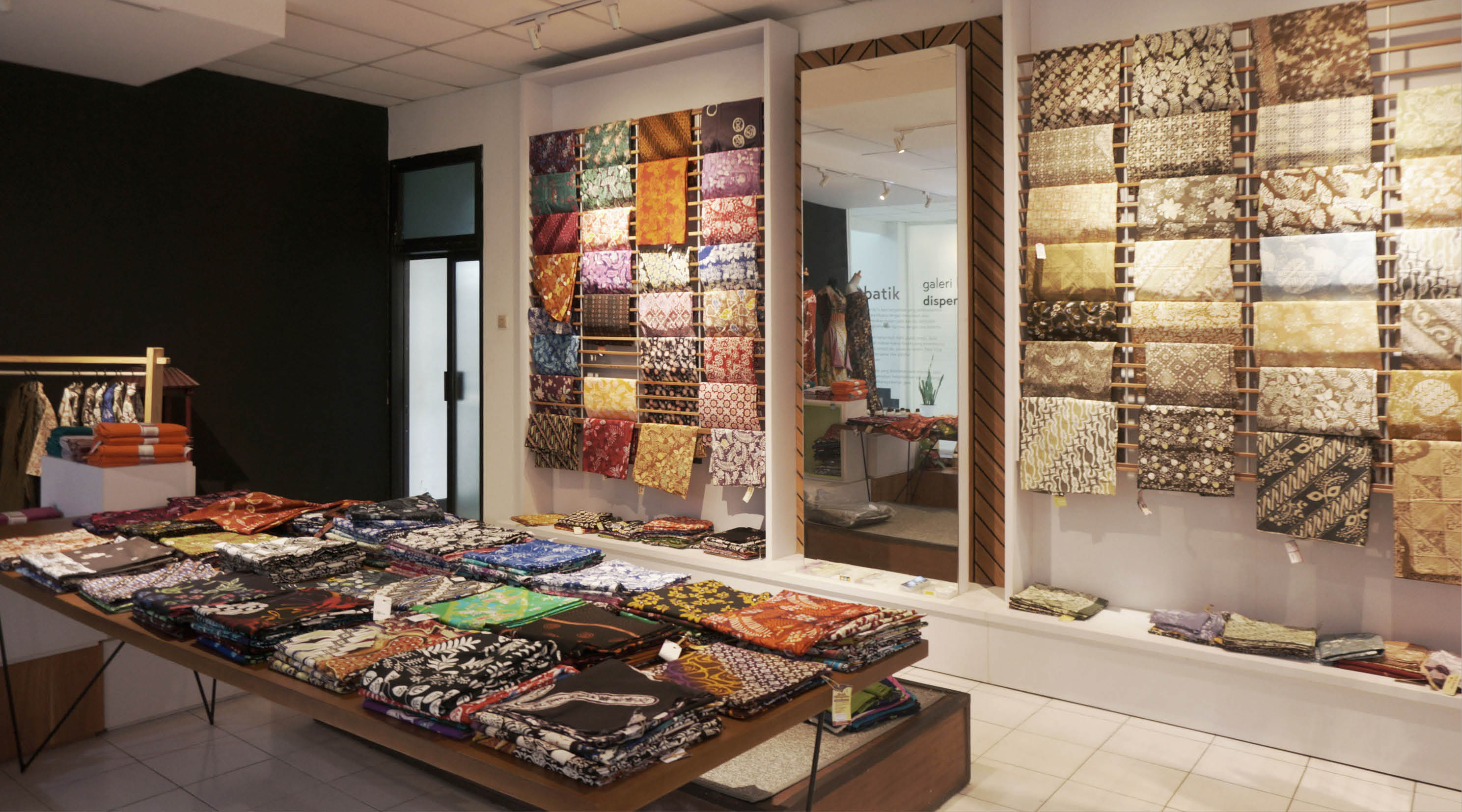 Galeri Upakarti Sleman | A Gallery for Department of Industry and Trade, Sleman, image 2
